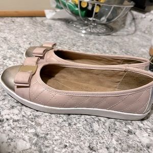 Soft style pink flats 7